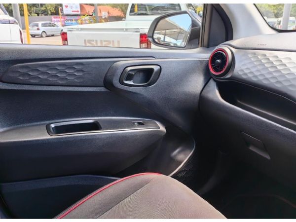 2024-Hyundai-Grand-i10-10-Motion image:16