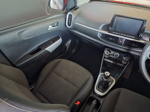 2023-Kia-Picanto-10-Street image:12