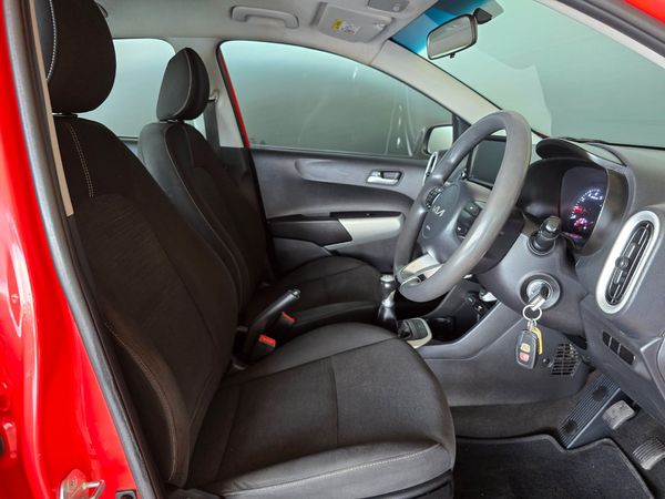 2023-Kia-Picanto-10-Street image:18
