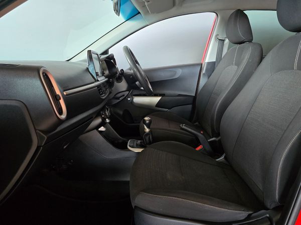 2023-Kia-Picanto-10-Street image:24