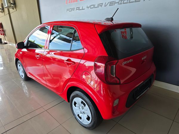 2023-Kia-Picanto-10-Street image:3
