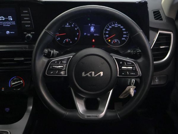 2022-Kia-Seltos-16-EX-Auto image:9
