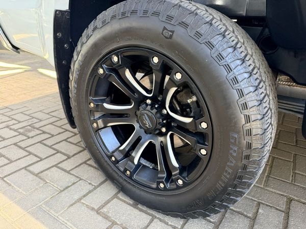 2020-Volkswagen-Amarok-30-TDI-Highline-4Motion-Auto-Double-Cab image:4