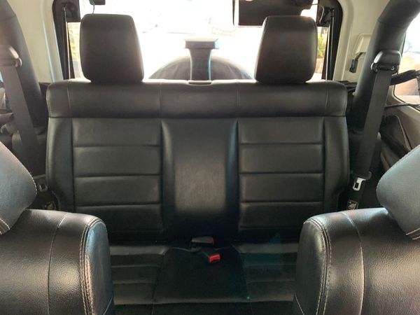 2013-Jeep-Wrangler-36-V6-Sahara-2-dr-Auto image:13