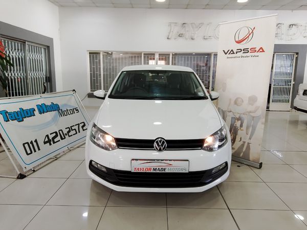 2022-Volkswagen-Polo-Vivo-16-Comfortline-Auto-5-dr image:1