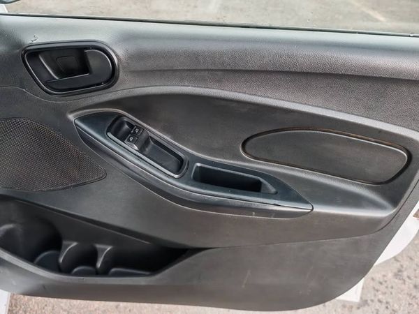 2019-Ford-Figo-15Ti-VCT-Ambiente-5-dr image:11