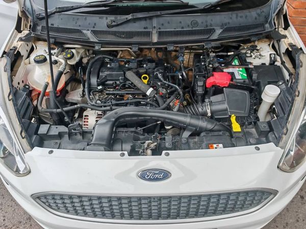 2019-Ford-Figo-15Ti-VCT-Ambiente-5-dr image:12