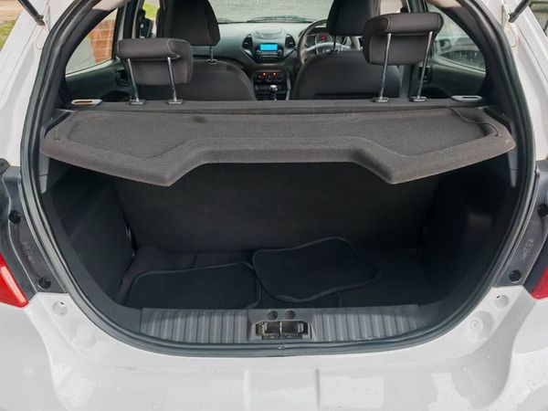 2019-Ford-Figo-15Ti-VCT-Ambiente-5-dr image:14
