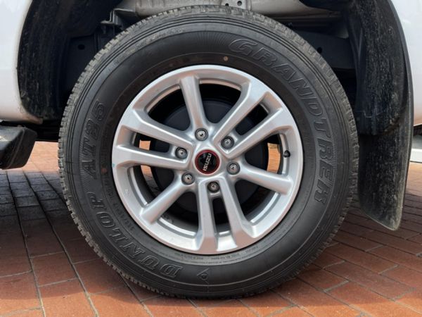 2026-Isuzu-D-Max-19-DDI-HR-LS-Auto-Double-Cab image:8