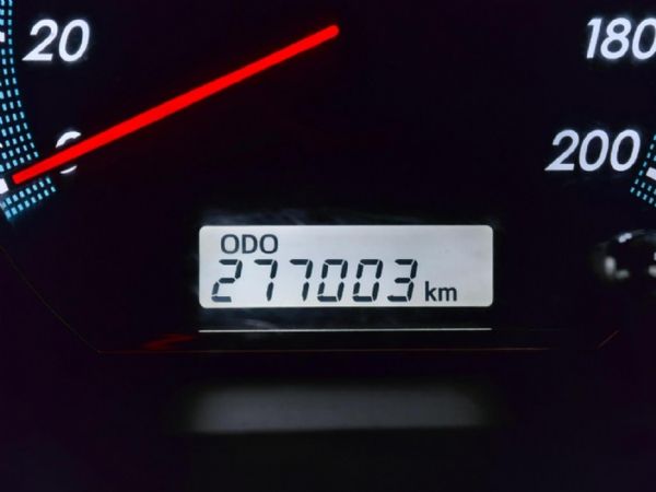 2015-Toyota-Fortuner-25-D-4D-Raised-Body image:20