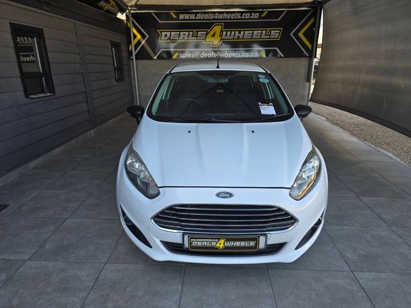 2015-Ford-Fiesta-14-Ambiente-5-dr image:2