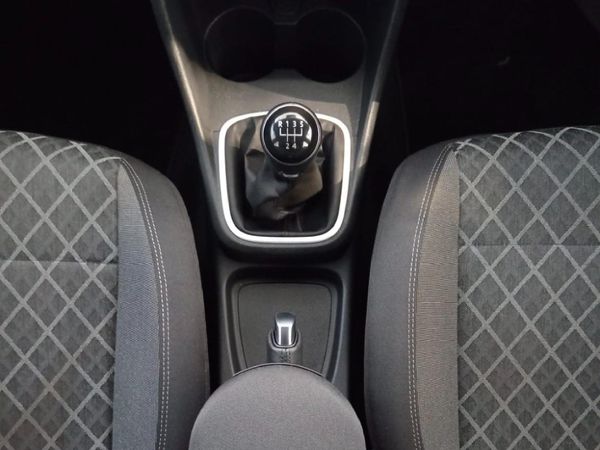 2025-Volkswagen-Polo-Vivo-16-Style image:10