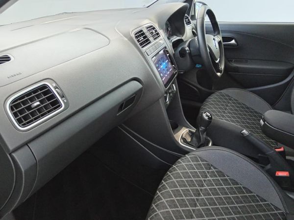 2025-Volkswagen-Polo-Vivo-16-Style image:8