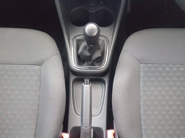 2025-Volkswagen-Polo-Vivo-14 image:10