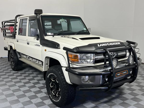 2020-Toyota-Land-Cruiser-79-45-D-Double-Cab image:14