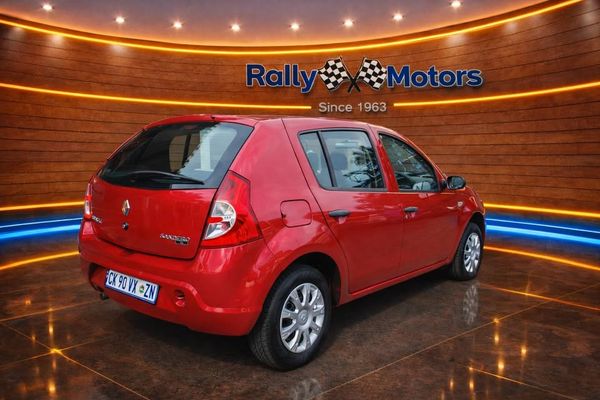 2011-Renault-Sandero-14-Ambiance image:2