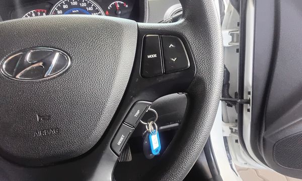 2019-Hyundai-Grand-i10-10-Motion image:10