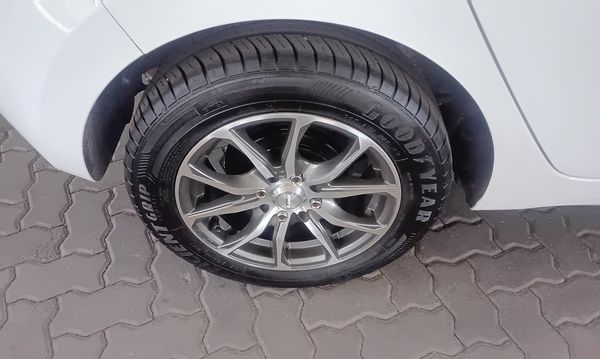 2019-Hyundai-Grand-i10-10-Motion image:5