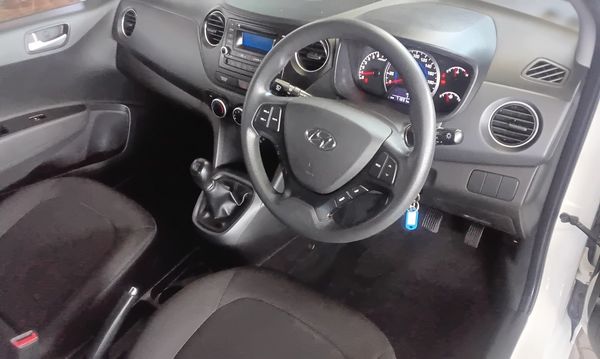 2019-Hyundai-Grand-i10-10-Motion image:6