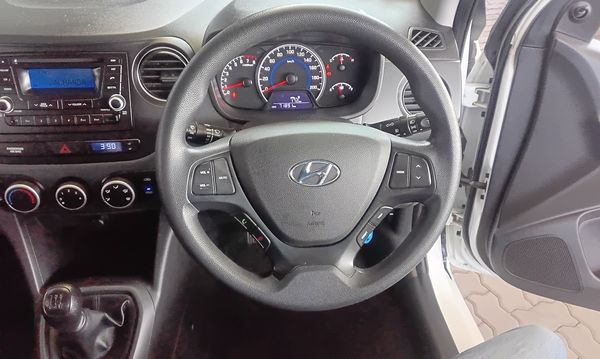 2019-Hyundai-Grand-i10-10-Motion image:8