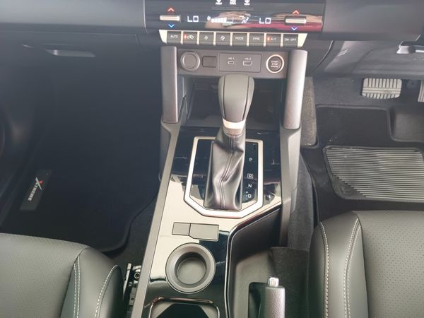 2026-Mitsubishi-Triton-24-Di-DC-Xtreme-Double-Cab-4-x-2-Auto image:13