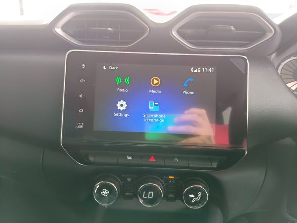 2026-Nissan-Magnite-10-Visia-MT-Touch-screen-radio-included image:13