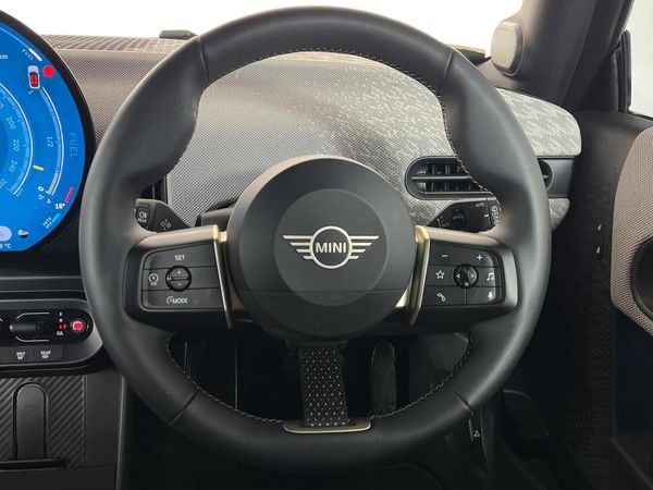 2024-MINI-Hatch-Cooper-S-Auto image:10