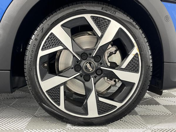 2024-MINI-Hatch-Cooper-S-Auto image:4