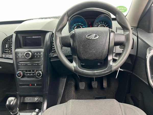 2020-Mahindra-XUV-500-22D-mHawk-7-seat-W4 image:8