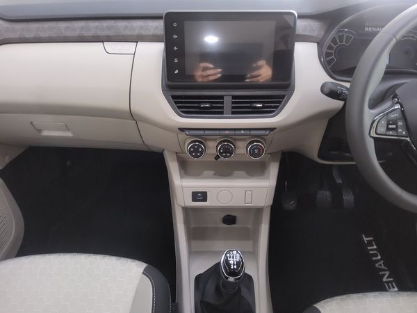 2026-Renault-Triber-10-Techno image:12