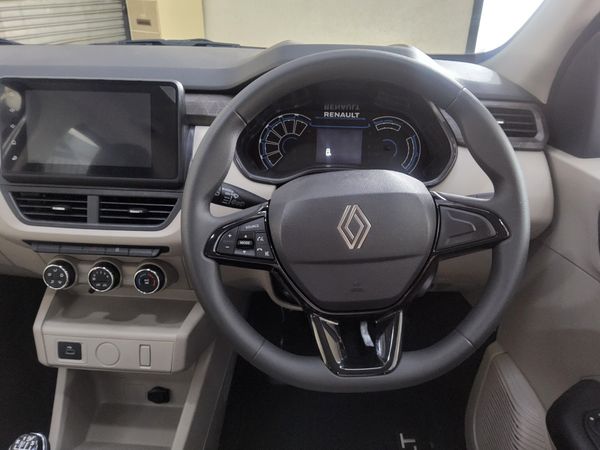 2026-Renault-Triber-10-Techno image:13