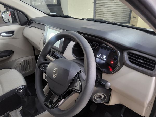2026-Renault-Triber-10-Techno image:14