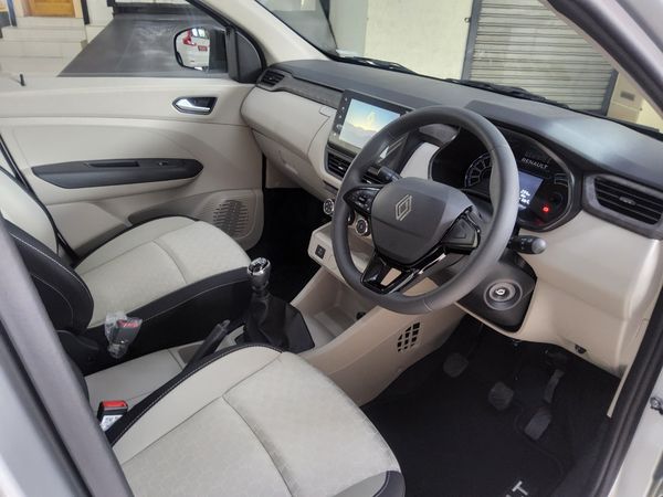 2026-Renault-Triber-10-Techno image:17