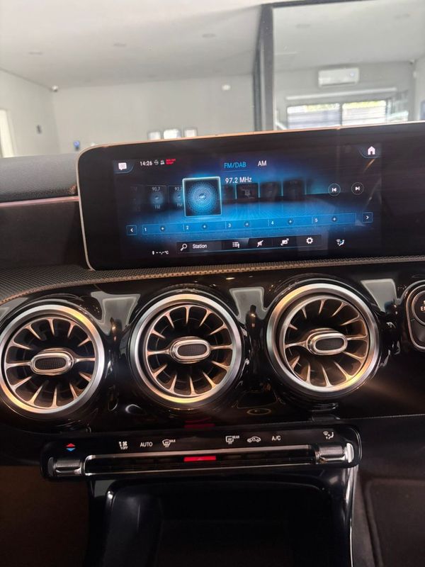 2018-Mercedes-Benz-A-Class-A-200-Auto image:11