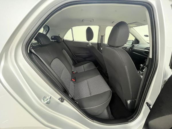2026-Kia-Picanto-10-Auto image:9