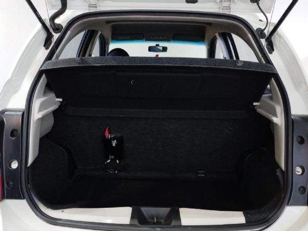 2017-Nissan-Micra-12-Active-Visia image:5