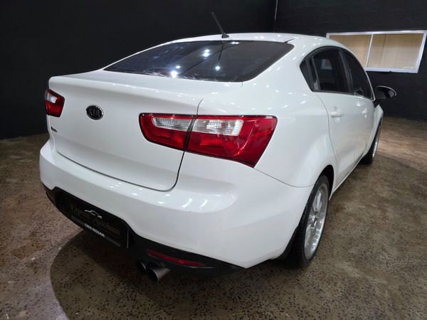 2012-Kia-Rio-14-Sedan image:4