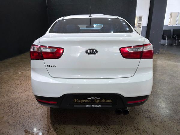2012-Kia-Rio-14-Sedan image:5