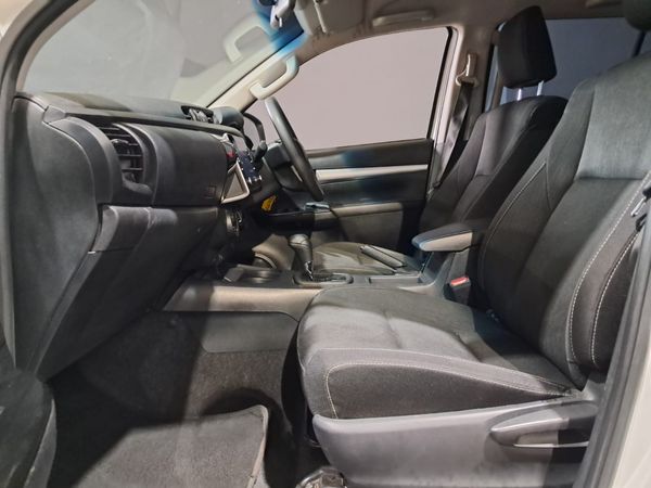 2025-Toyota-Hilux-24-GD-6-Raider-4x4-Auto-Double-Cab image:18