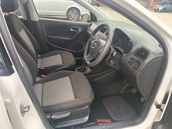 2019-Volkswagen-Polo-GP-14-Trendline image:3