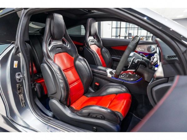 2021-Mercedes-AMG-C-Class-C63-S-AMG-Coupe image:14