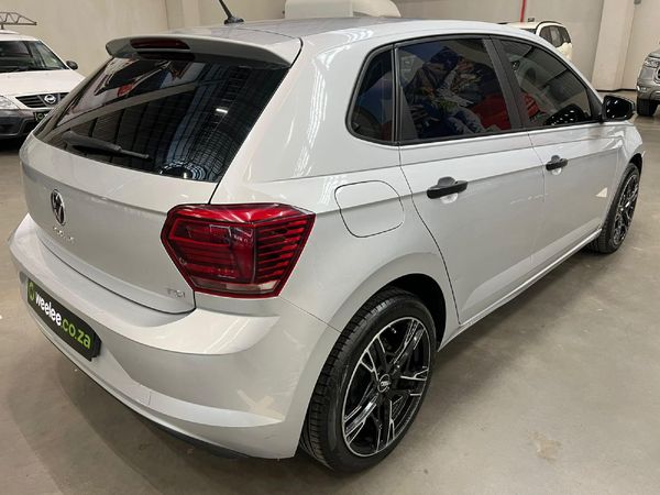 2021-Volkswagen-Polo-10-TSI-Trendline image:2
