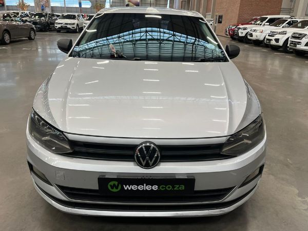 2021-Volkswagen-Polo-10-TSI-Trendline image:7
