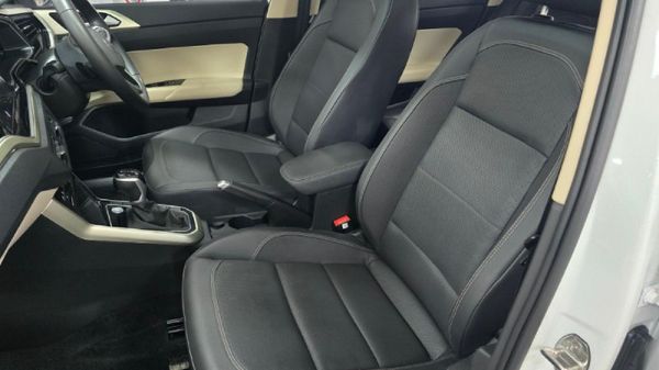 2025-Volkswagen-Polo-Sedan-10TSI-Style image:19