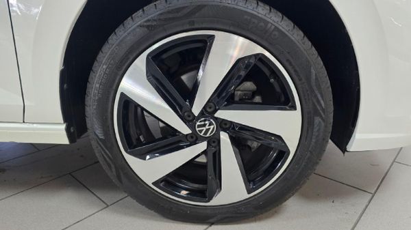 2025-Volkswagen-Polo-Sedan-10TSI-Style image:25