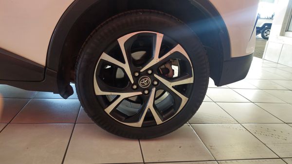 2018-Toyota-C-HR-12T-Plus-Auto image:8
