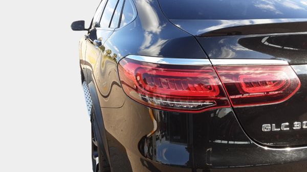2022-Mercedes-Benz-GLC-Coupe-300d-4Matic image:17