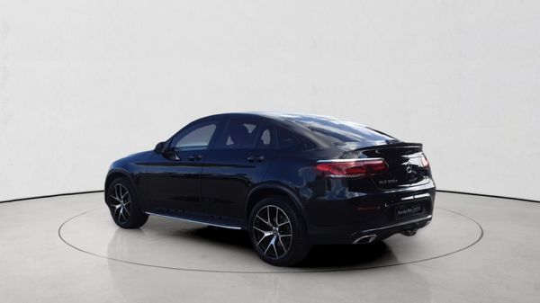 2022-Mercedes-Benz-GLC-Coupe-300d-4Matic image:4