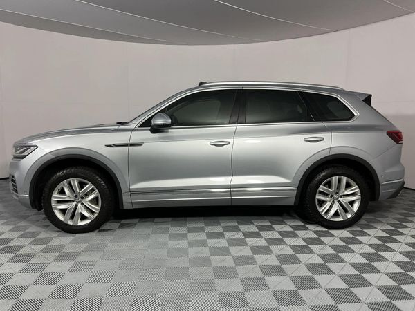 2018-Volkswagen-Touareg-30-TDI-V6-Executive image:20