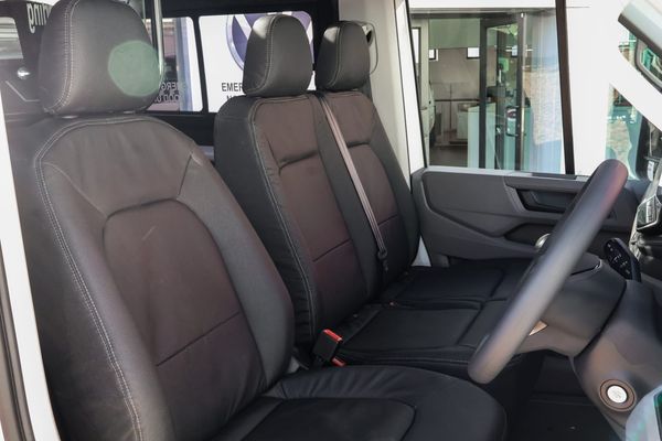 2026-Volkswagen-Crafter-50-20TDI-120kW-Xlwb-Panel-Van-Auto image:1